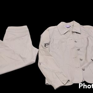 Debra DeRoo T530 Women's pant suit S